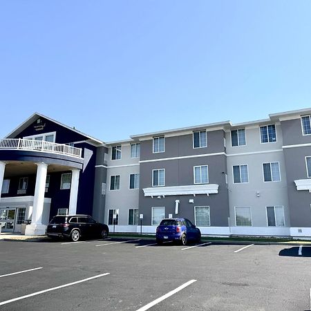 Mainstay Suites Madison Airport Exterior photo