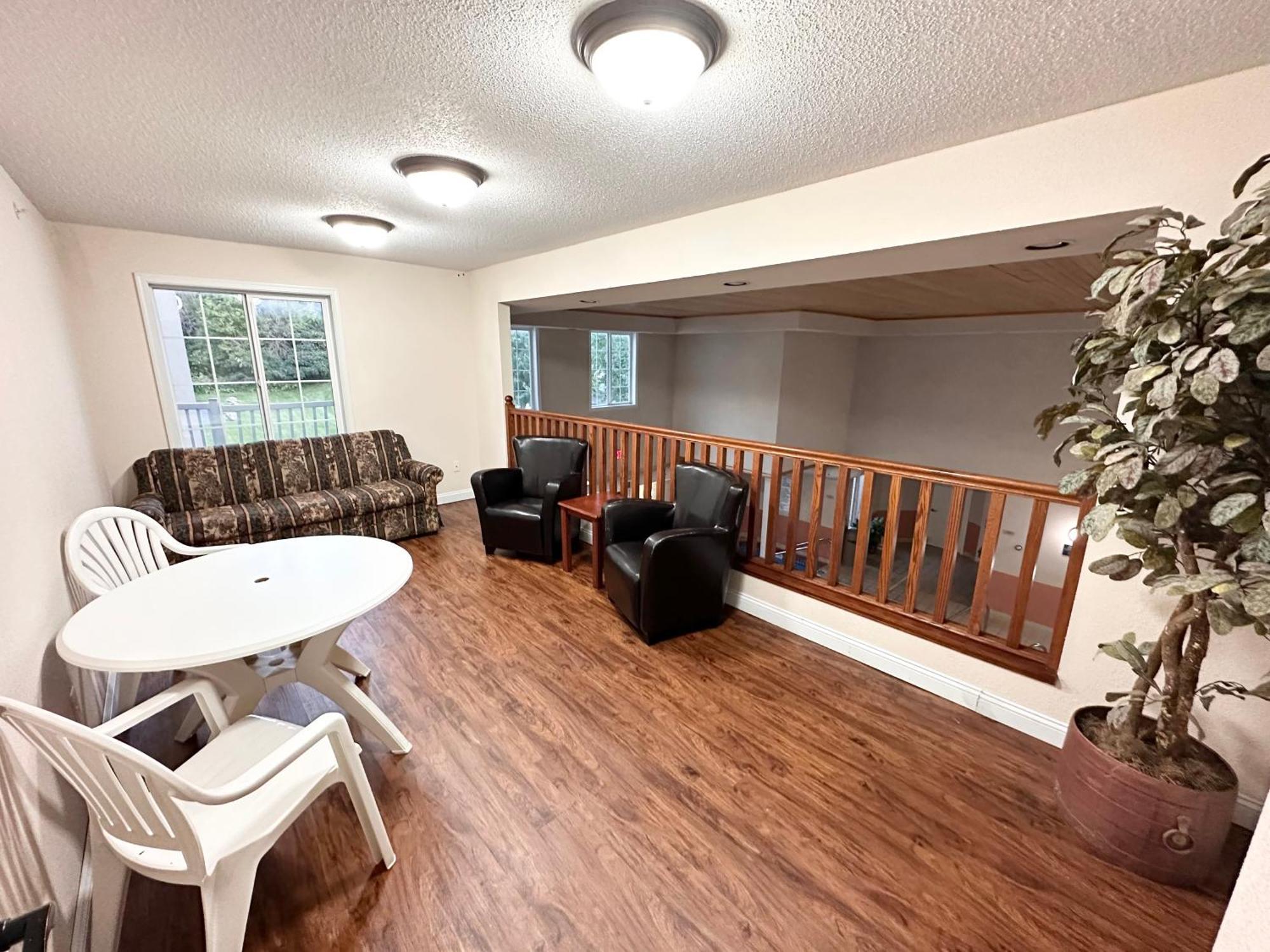 Mainstay Suites Madison Airport Exterior photo