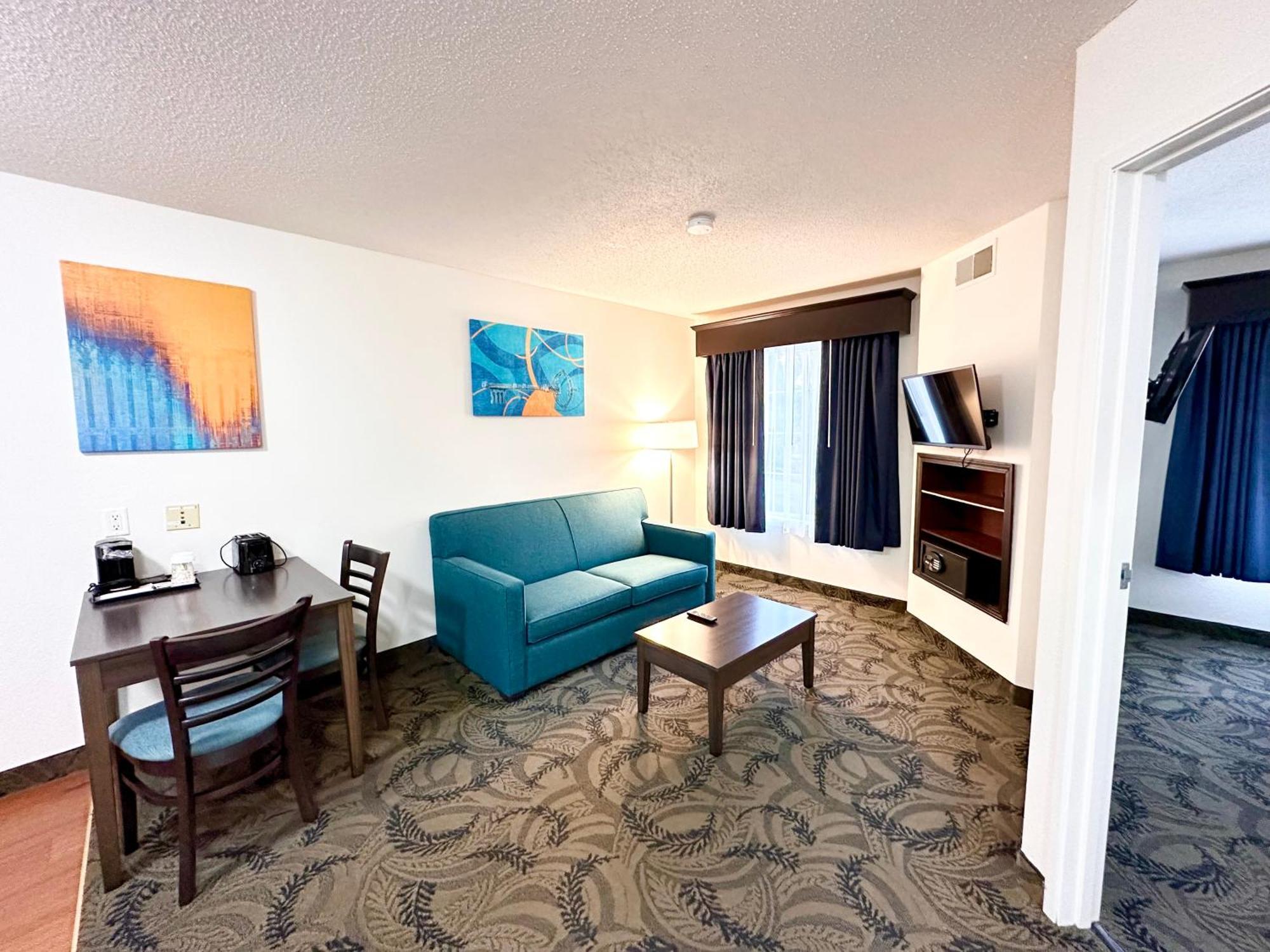 Mainstay Suites Madison Airport Exterior photo