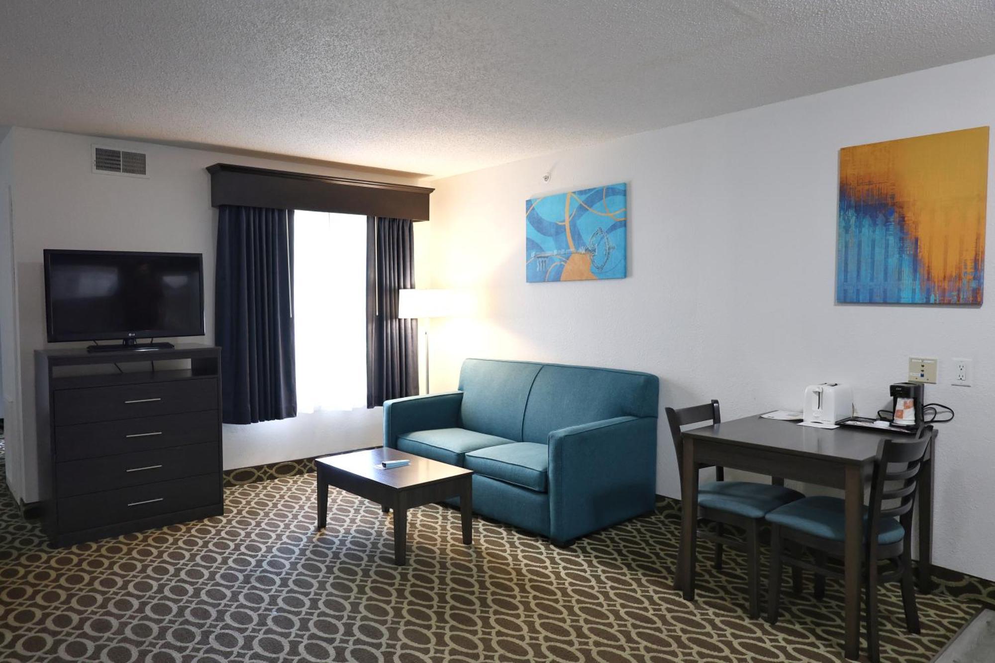 Mainstay Suites Madison Airport Exterior photo